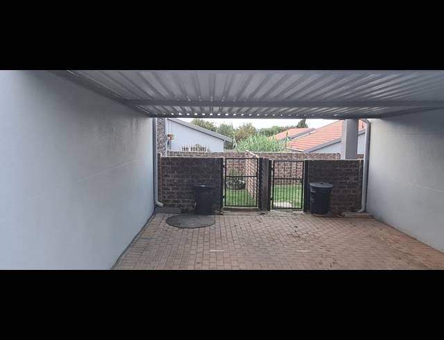 3 BEDROOM TOWNHOUSE FOR SALE IN EDEN GLEN